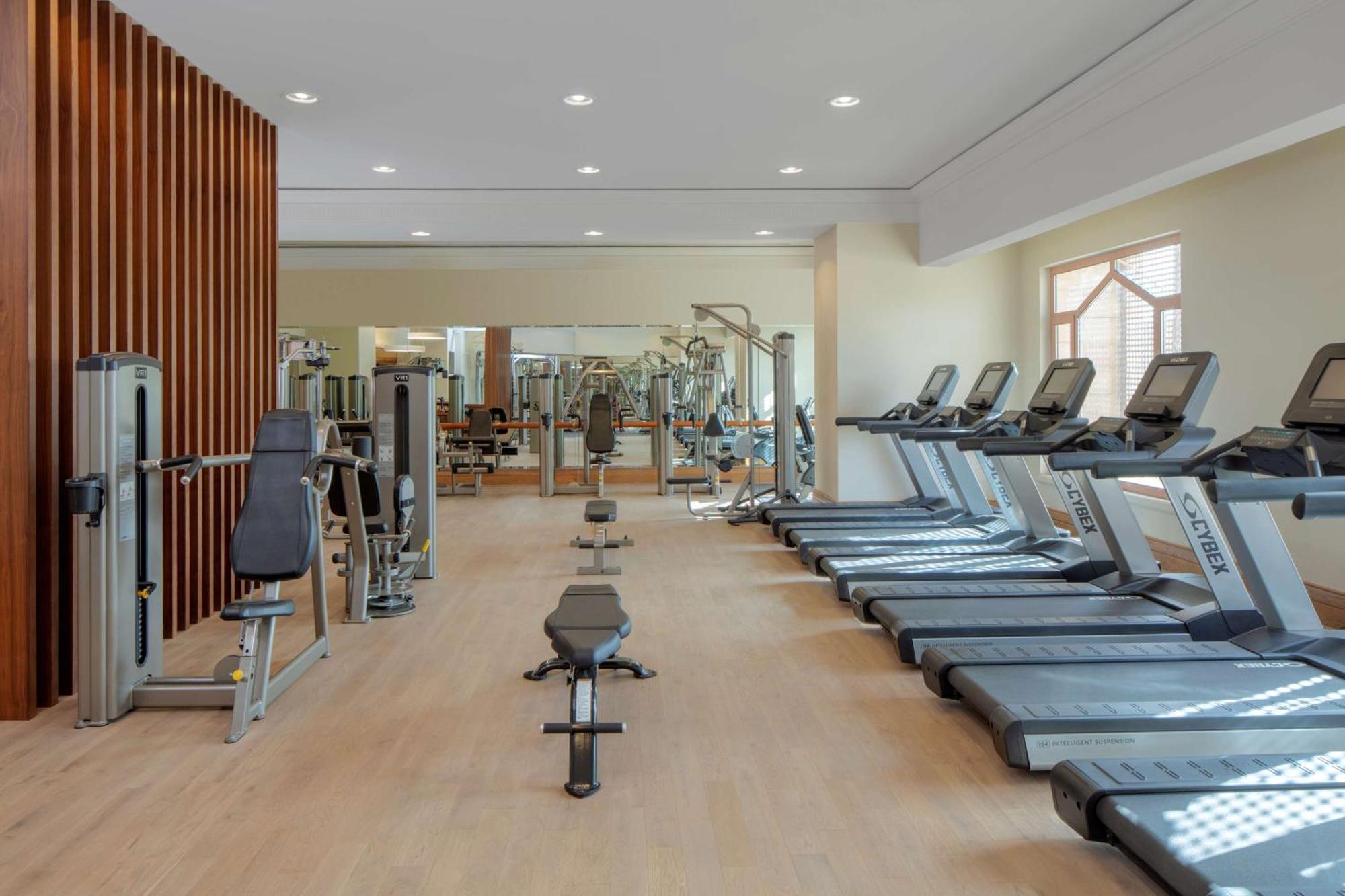 Grand Hyatt Amman Hotel Eksteriør billede The gym at the hotel