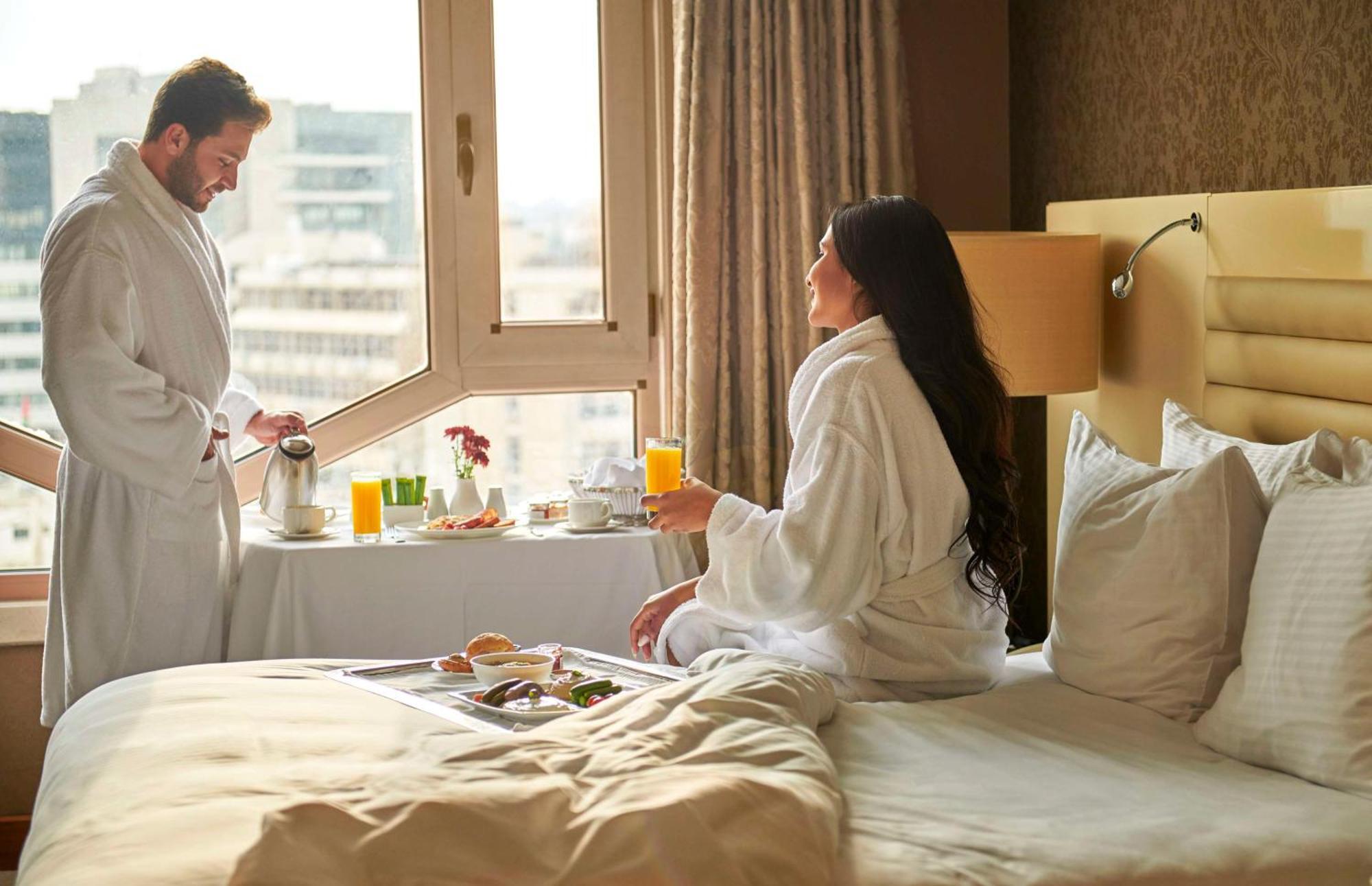 Grand Hyatt Amman Hotel Eksteriør billede Room service